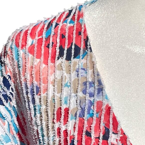 Vintage 1970s Floral Button-Up Housecoat Dress / Duster Robe / Caftan / Medium - Picture 6 of 13